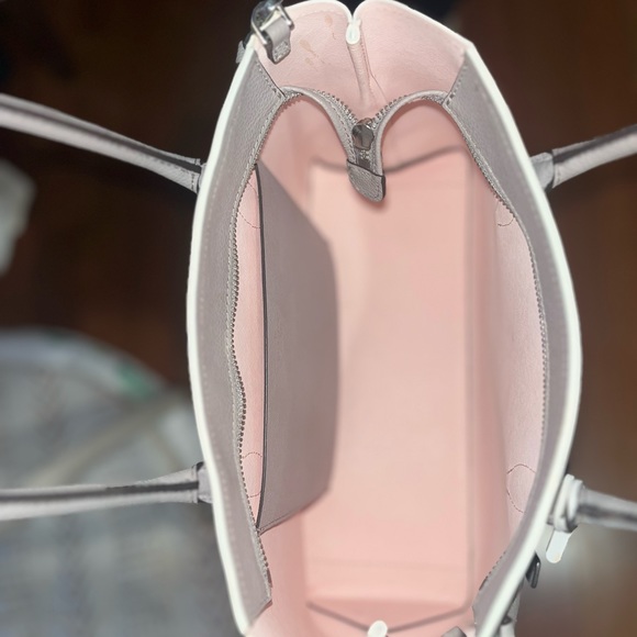 Kate Spade Purse - Picture 6 of 6